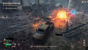 Vue FPS d’un joueur réparant un générateur, affichage du pourcentage et instructions visibles à l’écran.