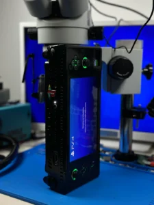 Vous rêviez d&rsquo;une PlayStation 4 portable ? Ce moddeur l&rsquo;a fait !